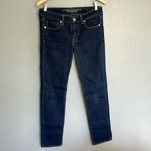 Women’s American Eagle Jeans. Size 6